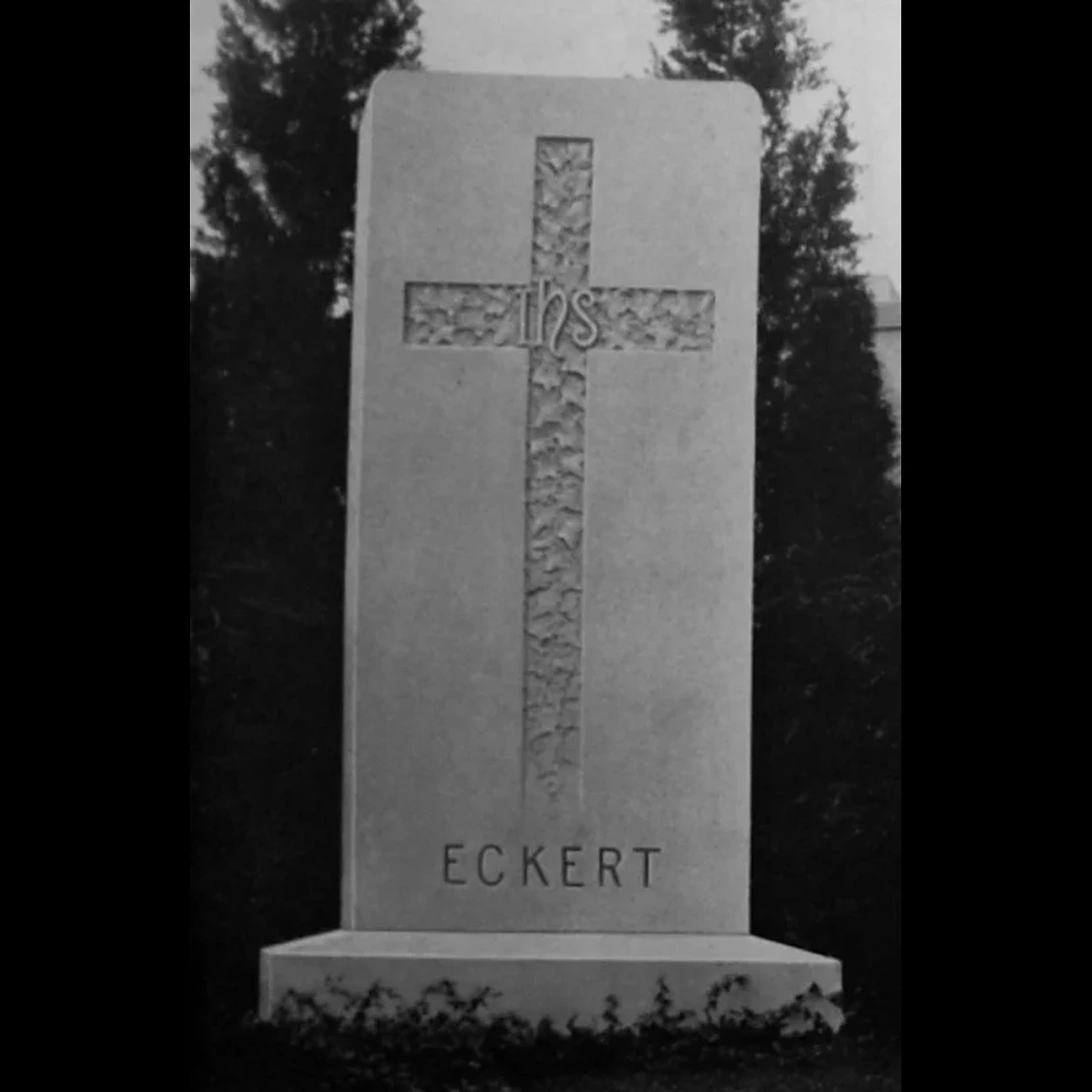 Historical catalog design: eckert